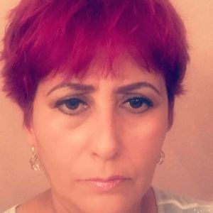 Meet your Posher, Alma